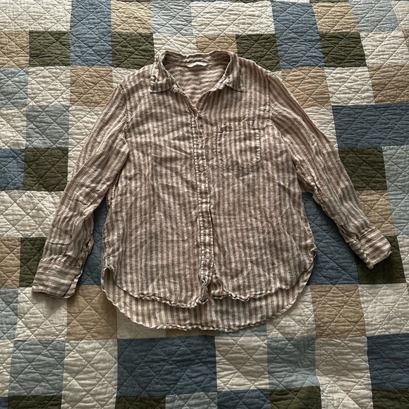 H&M Tops - H&M Women’s Linen Button up